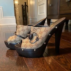 Gucci Beige Monogram Horsebit Clogs, Size 39